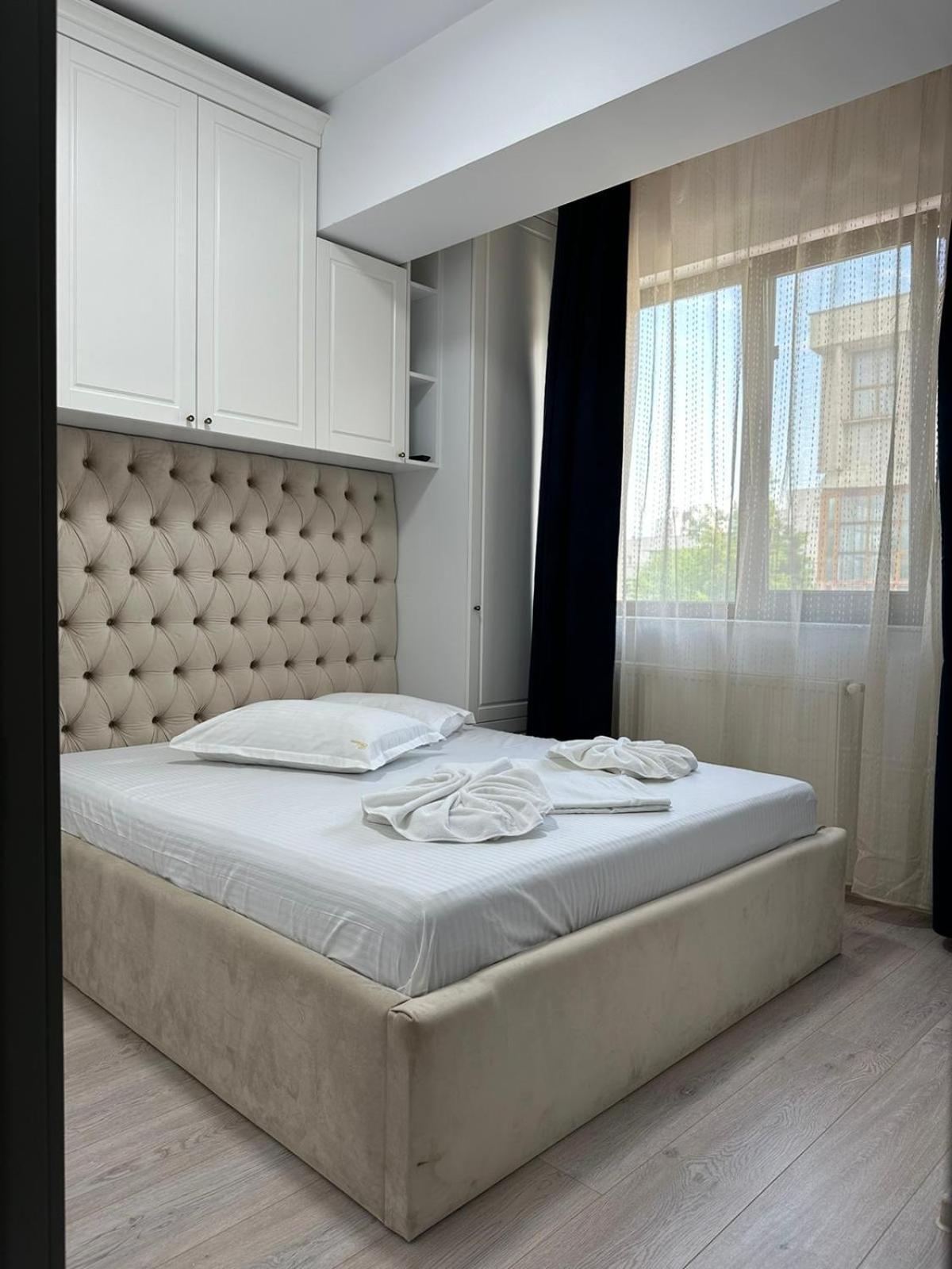 Luxury Lazar Towers Palas Mall Area Iasi Exterior foto